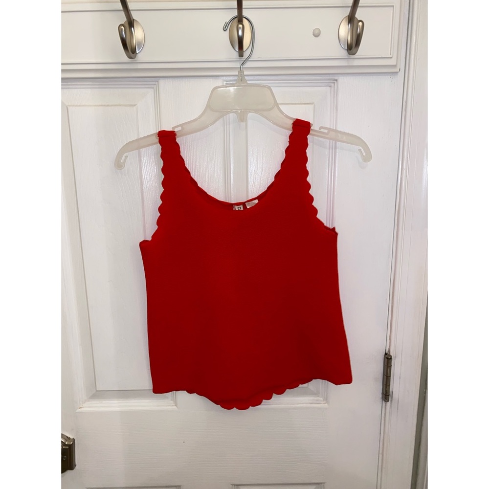 Divided Red Scalloped Tank Too Size X-Small